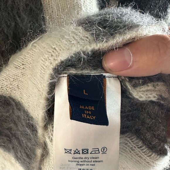 Pre-owned Louis Vuitton Mohair flag sweaters - Picture 3 of 4
